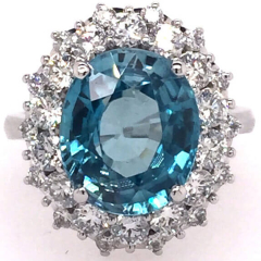 14 Karat White Gold Ring 7gr