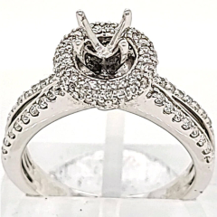 18 Karat White Gold Engagement Ring | Round Diamonds 0.70cts 