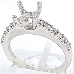 Platinum Engagement Ring 6.5gr