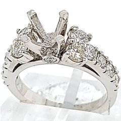 14 Karat White Gold Ring 5.57gr