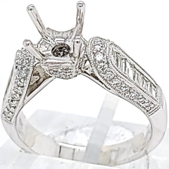 18 Karat White Gold Engagement Ring | Baguette Diamonds 0.45cts | Round Diamonds 0.30cts