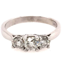 14 Karat White Gold Ring 3.43gr