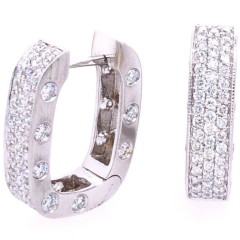 Pair of Earrings: 14 Karat White Gold 7.8gr