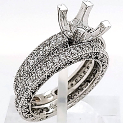 18 Karat White Gold Wedding Set 8.54gr | 135 Preset Diamonds 1.50cts