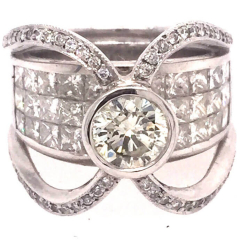 18 Karat White Gold Ring 14.18gr