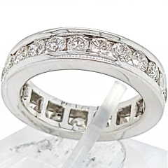 14 Karat White Gold Band 6.05gr