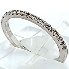 14 Karat WhiteGold Band 2.5gr