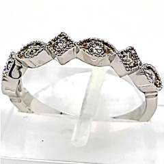 14 Karat White Gold Band | Prong Set Round Diamonds 0.20cts