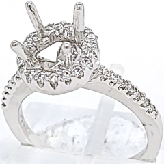 14 Karat White Gold Engagement Ring 4.5gr