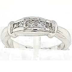 14 Karat White Gold Band 3.28gr