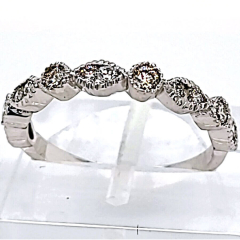 14 Karat White Gold Band | Prong Set Round Diamonds 0.45cts