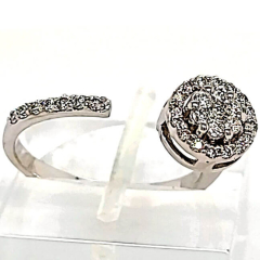 14 Karat White Gold Illusion Set Ring | Round Diamonds 0.37cts 