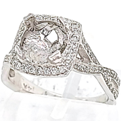 14 Karat White Gold Engagement Ring 3.95gr