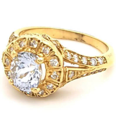 18 Karat Sapphire Ring: 18 Karat White Gold Ring 7gr